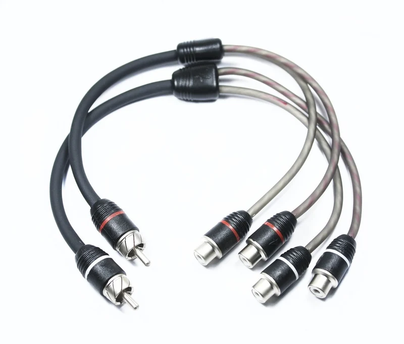 Four Connect STAGE2 - Répartiteur RCA 1M-2F Triple Blindage
