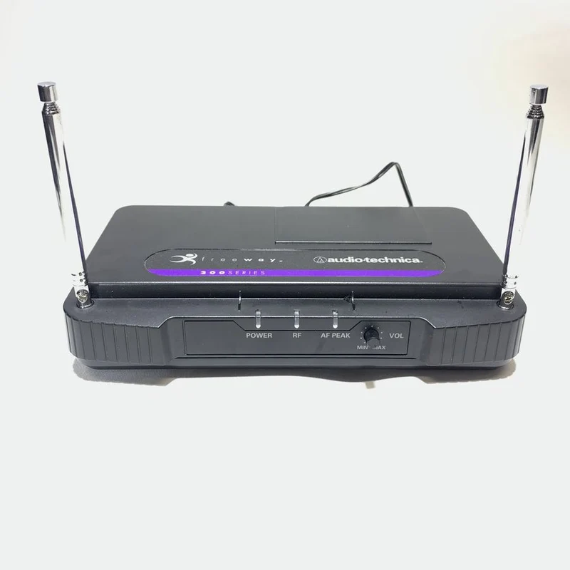 Audio-Technica 200 Series Freeway Wireless Microphone System w/ ATM70 Headset Microphone, ATW-T201 Bodypack Transmitter #2189 - USED