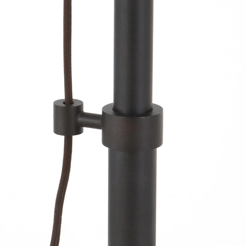 Hudson&Canal - Lampe de table Descartes de 74 cm de haut avec système à poulie et rebord large, avec abat-jour en métal - Bronze noirci/Bronze noirci