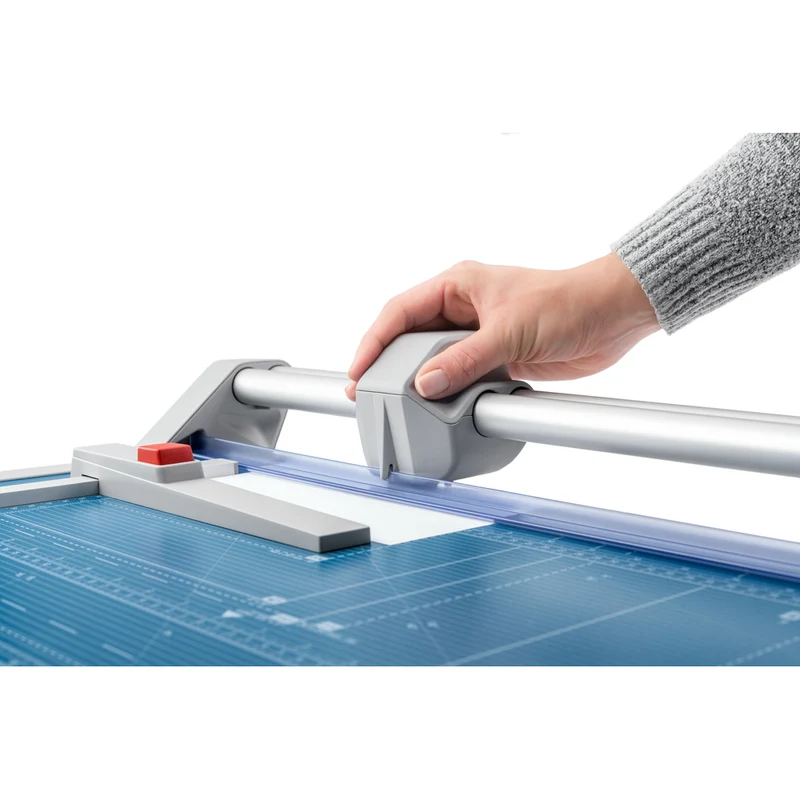 Dahle – Coupe-papier rotatif professionnel 550 de 14 1/8 po