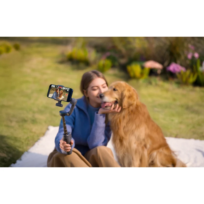DJI - Stabilisateur pour téléphone Osmo Mobile 8P Bundle Créateur