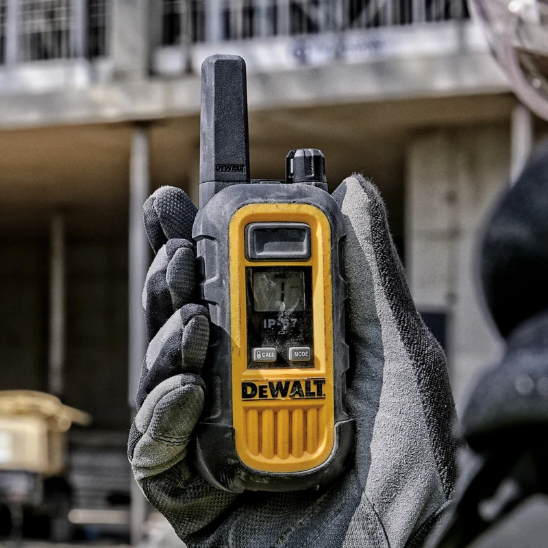 Dewalt - Radios Heavy Duty 12 DXFRS300 avec 2 chargeurs à 6 ports