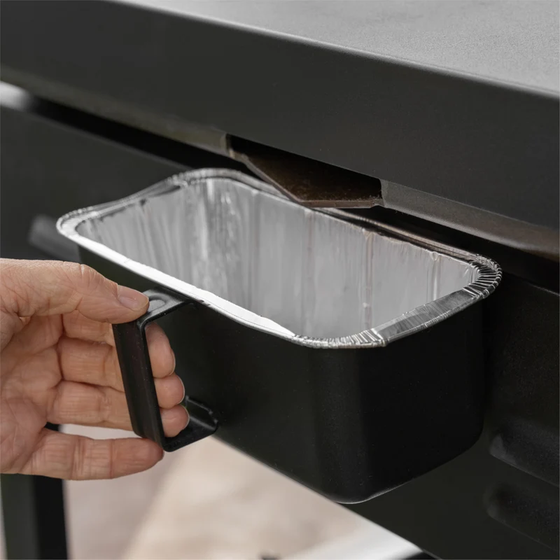 Blackstone 28" Limited Edition Omnivore Griddle With Limited Edition Black Spatula Set & Premium Soft Cover