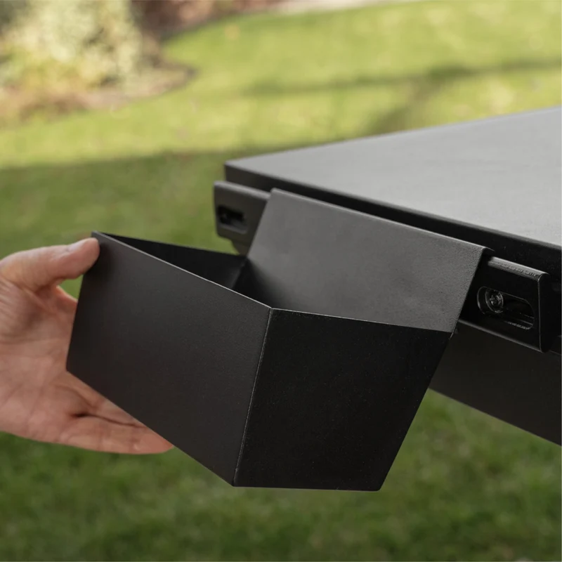Blackstone 28" Limited Edition Omnivore Griddle With Limited Edition Black Spatula Set & Premium Soft Cover