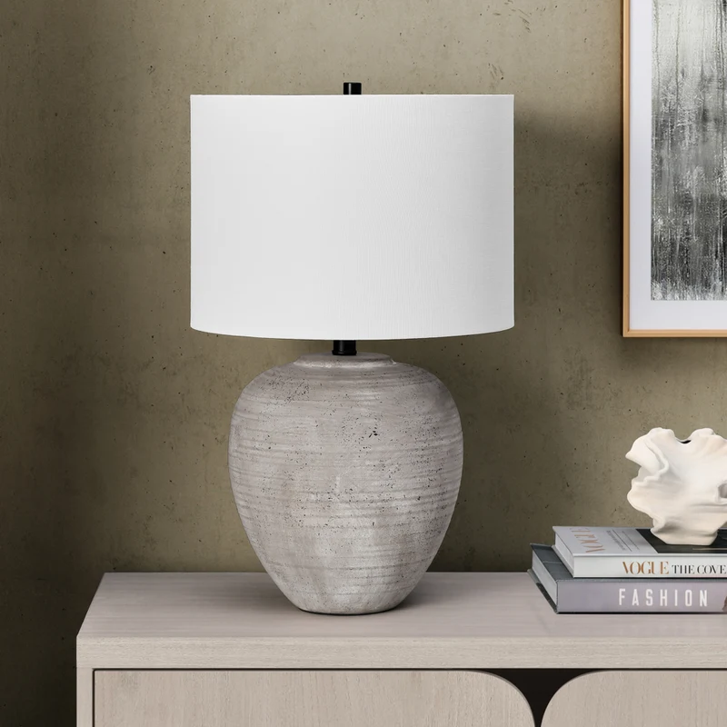 Hudson&Canal - Lampe de table en céramique Shira (58 cm) avec abat-jour en tissu - Terre cuite froide/blanc