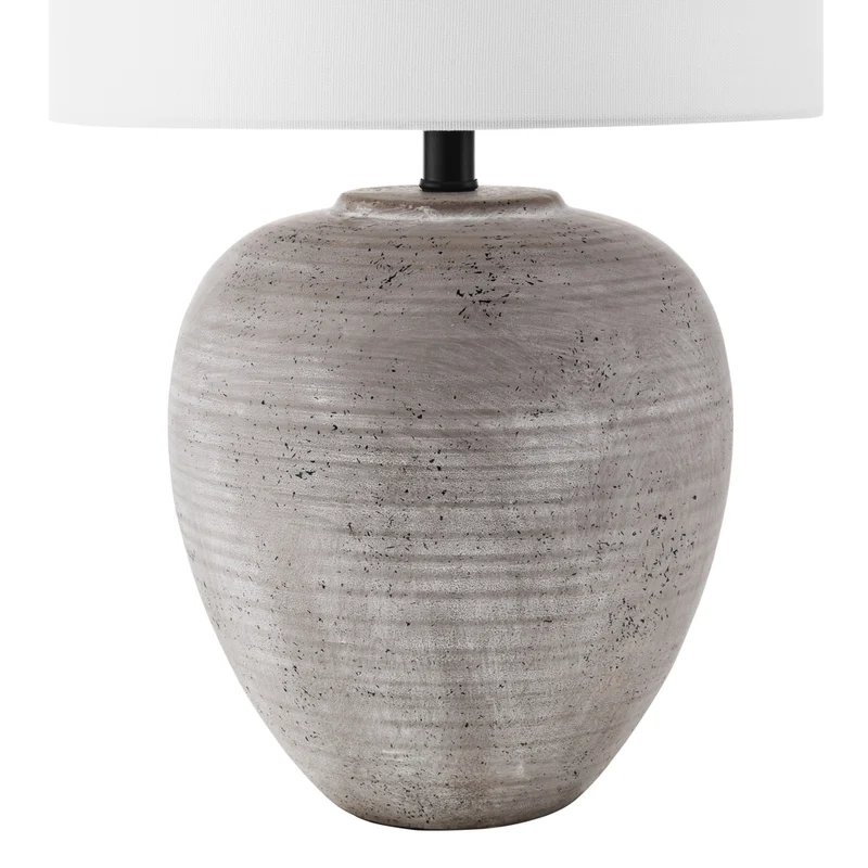 Hudson&Canal - Lampe de table en céramique Shira (58 cm) avec abat-jour en tissu - Terre cuite froide/blanc