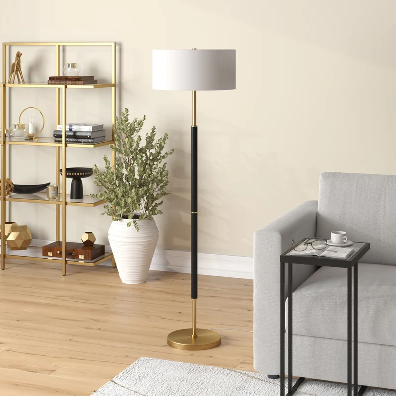 Hudson&Canal - Lampadaire Simone 2 lumières avec abat-jour en tissu - Noir mat/laiton/blanc