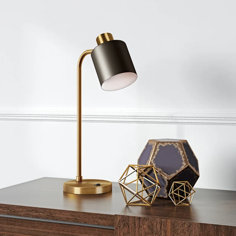 Hudson&Canal - Lampe de table Thew de 53 cm de haut avec abat-jour en métal - Laiton/noir