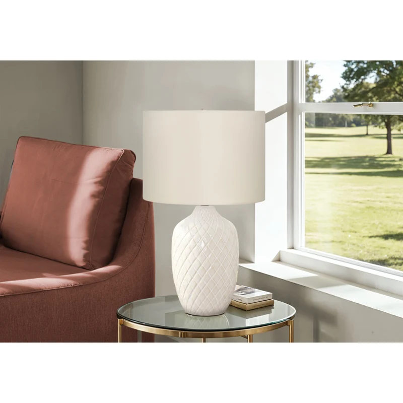 Monarch Specialties - Luminaire - 25 po H Lampe De Table - Crème Céramique - Abat-Jour Ivoire / Crème - Transitionnel