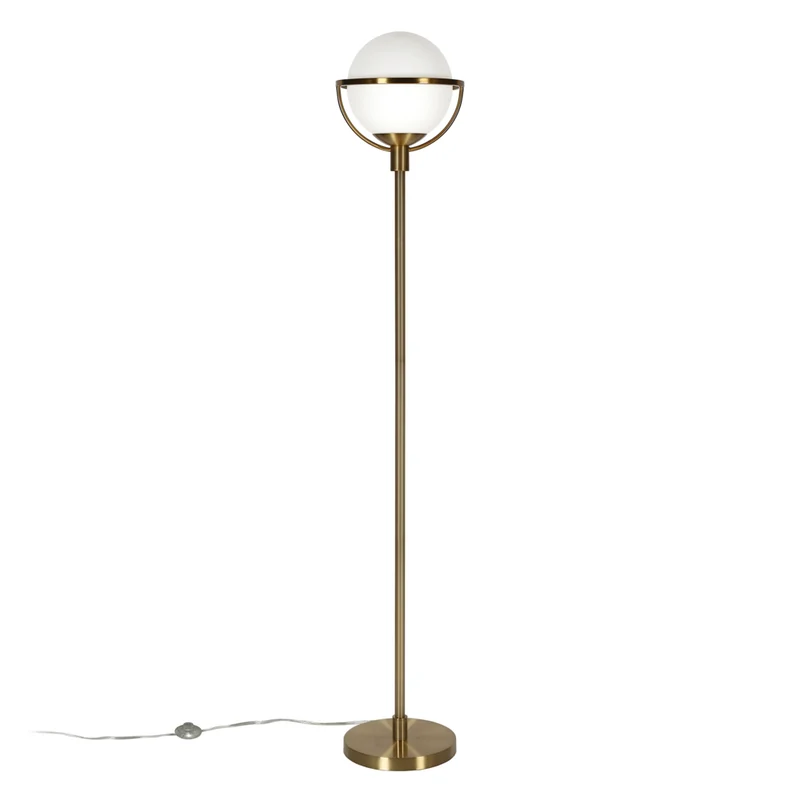 Hudson&Canal - Lampadaire Cieonna Globe & Stem avec abat-jour en verre - Laiton/Blanc