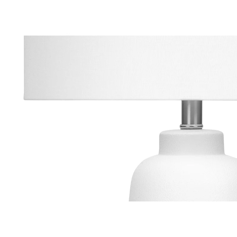 Monarch Specialties - Luminaire - 26 po H Lampe De Table - Crème Céramique - Abat-Jour Ivoire / Crème - Moderne