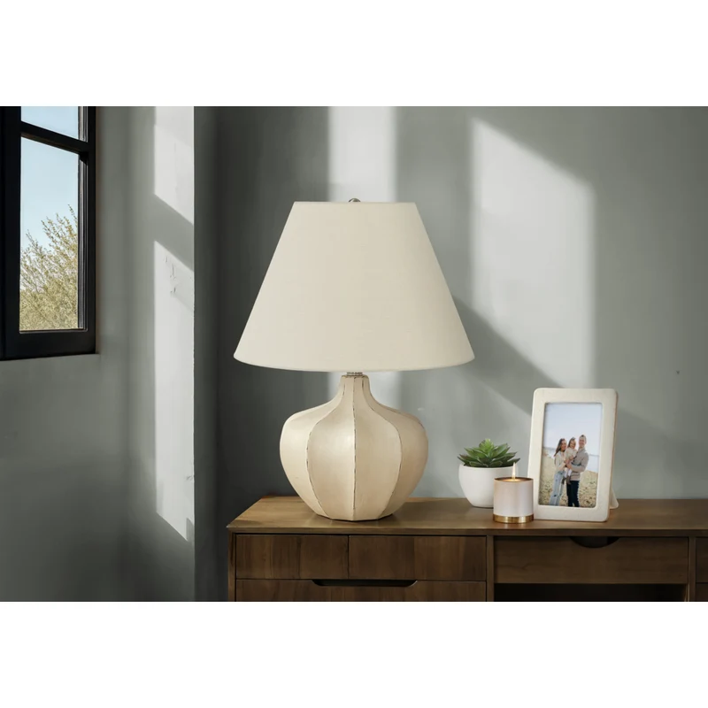 Monarch Specialties - Luminaire - 21 po H Lampe De Table - Résine Crème - Abat-Jour Ivoire / Crème - Transitionnel