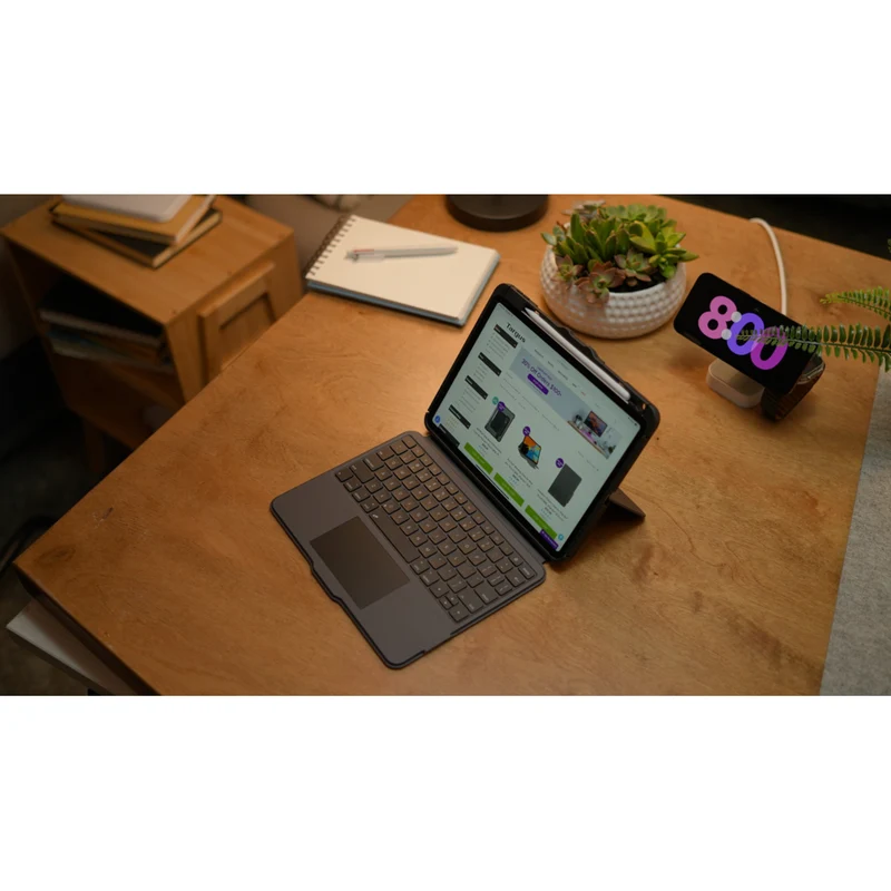 Targus VersaVu Bluetooth Keyboard Case for iPad (A16) 11-inch, iPad Air 11-inch (M3/M2), iPad Air 10.9-inch (5th and 4th gen.) and iPad Pro 11-inch (4th, 3rd, 2nd and 1st gen.)